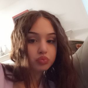 Meet your Posher, Carlota